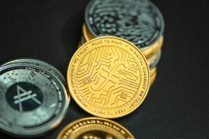 Gold vs. Cryptocurrency: Comparing Alternative Investment Options